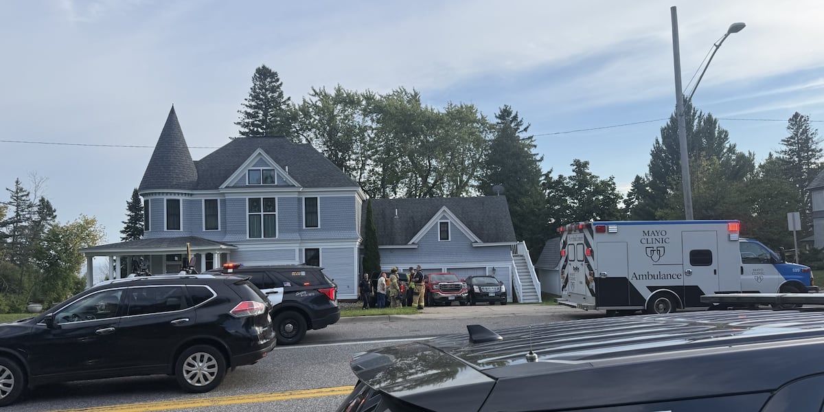 Car crashes into London Road home