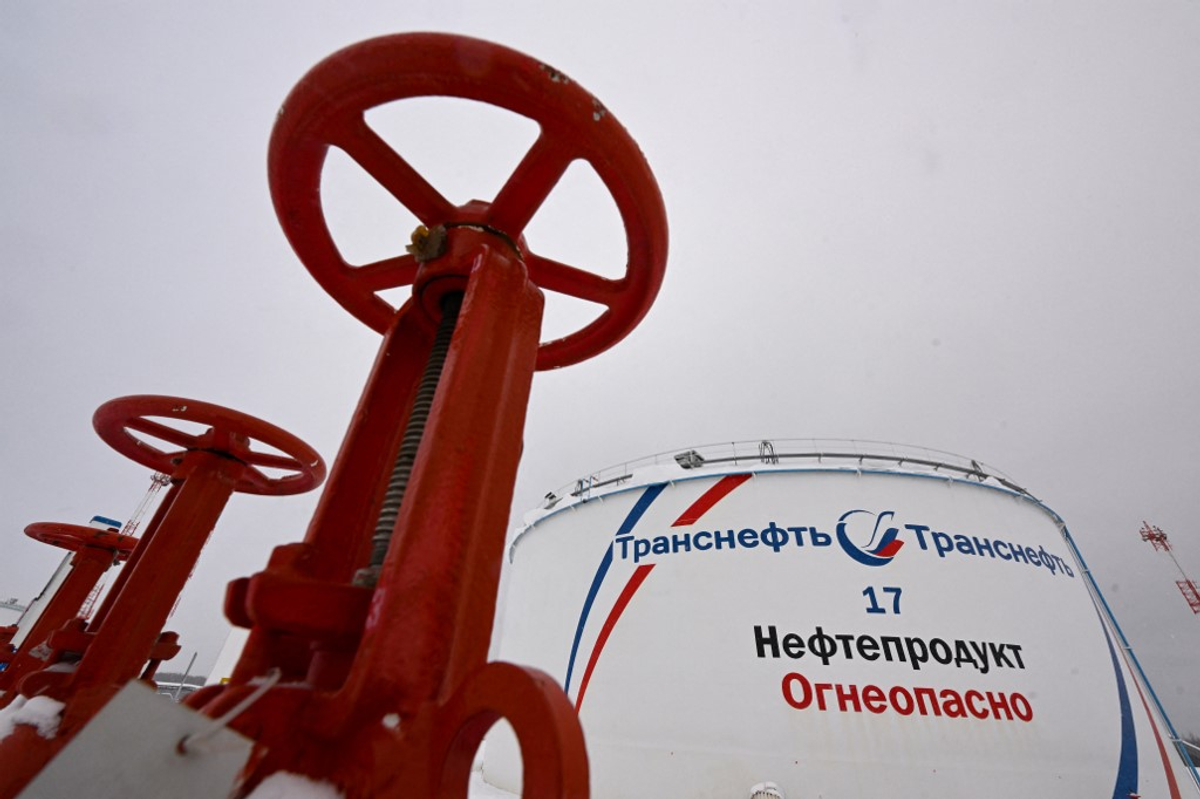 Ukrainian Strikes on Russian Refineries Causing Crisis for Putin