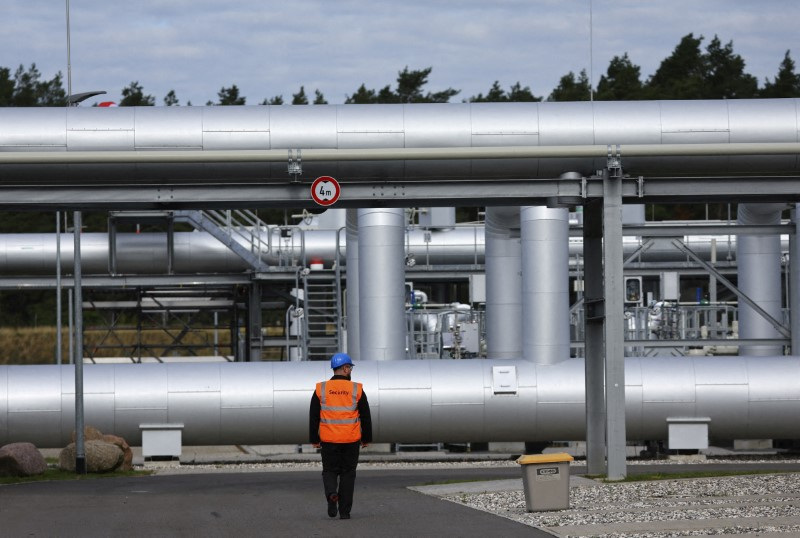 German gas storage at 75% but operators keep an eye on winter supply