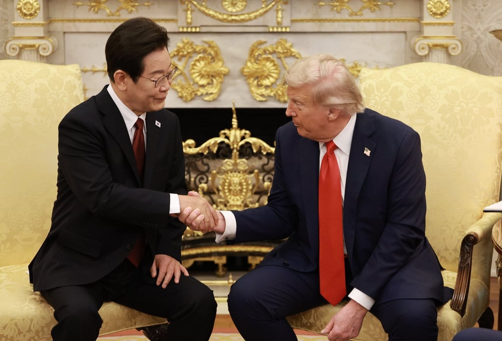 US President Donald Trump meets South Korean President Lee Jae-myung in the Oval Office on August 25. Photo: EPA US President Donald Trump meets South Korean President Lee Jae-myung in the Oval Office on August 25. Photo: EPA