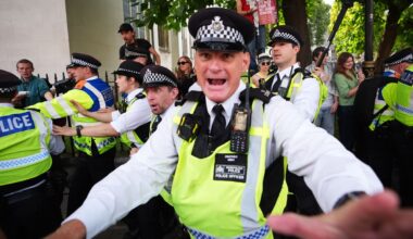 At least 425 arrests as police drag away Palestine Action protesters in Parliament Square