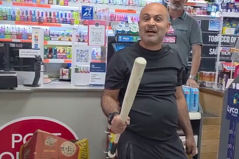 Edinburgh shopkeeper 'declares war on thieves' as he poses with baseball bat