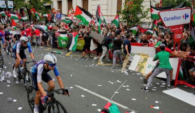 Spain's Vuelta Stage 11 Halted After pro-Palestinian Protesters Disrupt Finish Line, No Winner Declared - Haaretz