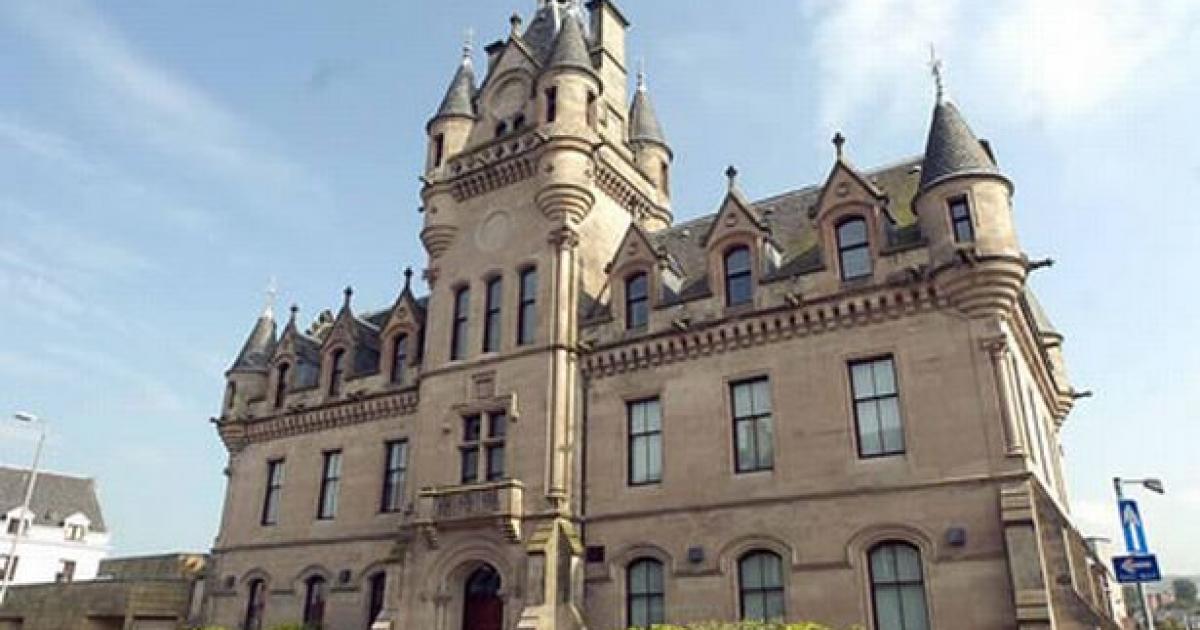 Port Glasgow man accused of making threats to kill a woman