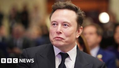 Tesla proposes $1tn award for Elon Musk if he hits ambitious targets
