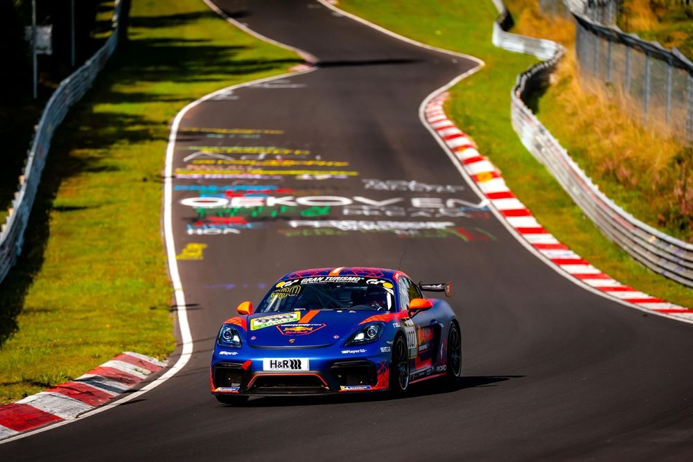 #980 Lionspeed GP, Porsche Cayman GT4 - Max Verstappen, Chris Lulham

