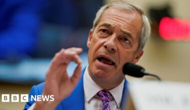 Farage to speak to Nottinghamshire Reform council leader over press ban