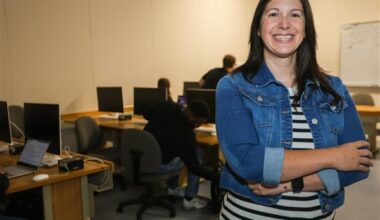 Therapist or threat? Mental health counselors confront AI
