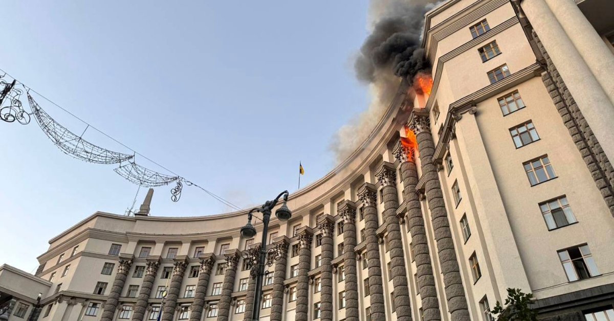 Russia Strikes Kyiv in Biggest Air Attack Since War Began