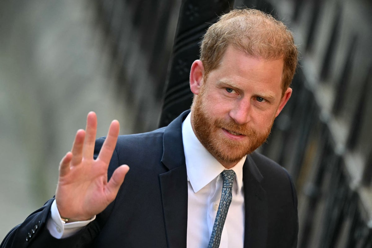 Prince Harry returns to UK – but it’s unclear if he’ll meet Charles and William