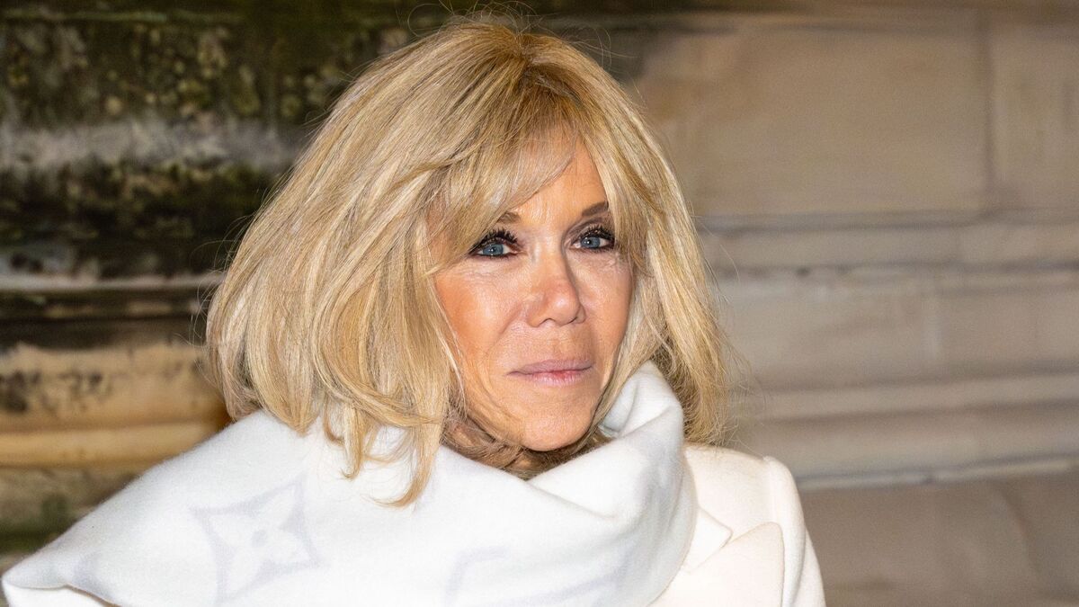Brigitte Macron’s favorite exercise to keep a flat stomach at 70