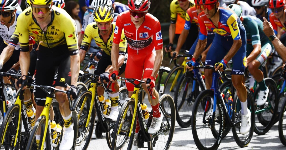 Team Visma | Lease a Bike | Strong team display by Team Visma