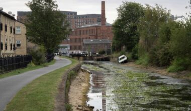 In photos: Hot and dry weather blamed for Leeds and Liverpool Canal closure