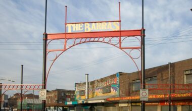 TV legend spotted making 'surprise visit' at the Barras Market in Glasgow