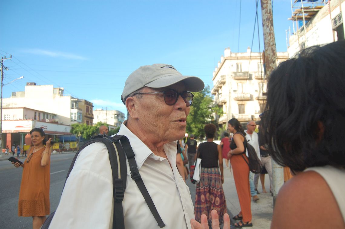 Biologist Giraldo Alayón, a native of San Antonio de los Baños and the artist’s oldest friend. Photo: AMD.