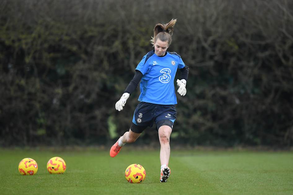 Femke Liefting leaves on loan | News | Official Site