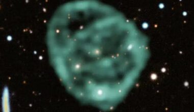 Eerie Circles in Space Could Be Blasts From Black Holes : ScienceAlert