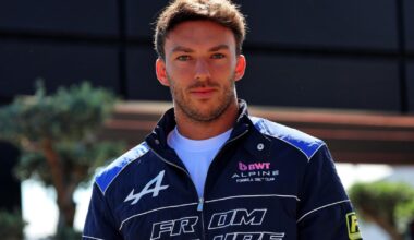Pierre Gasly signs fresh contract to decide F1 future
