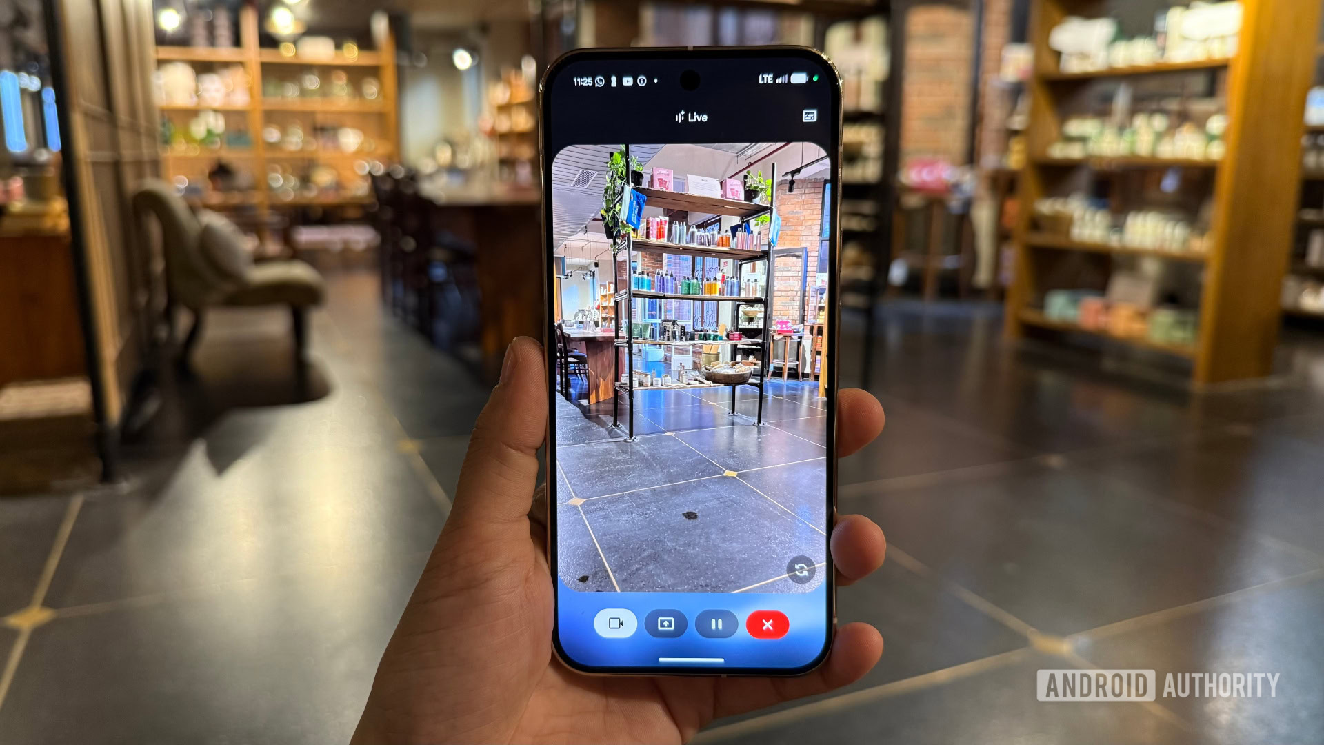Gemini Live Pixel 10 Pro XL 1