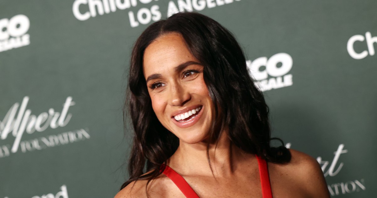 Meghan Markle's Comfy Fall Button-Up Style Is on Amazon