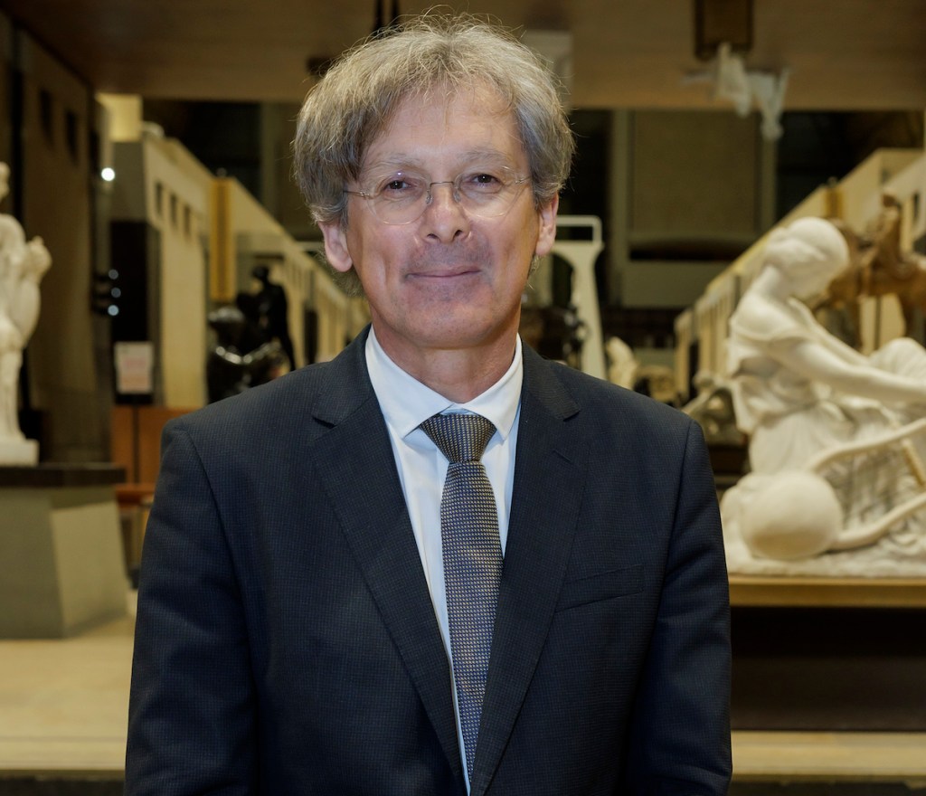 Musée d'Orsay President Dies of Heart Failure at 58