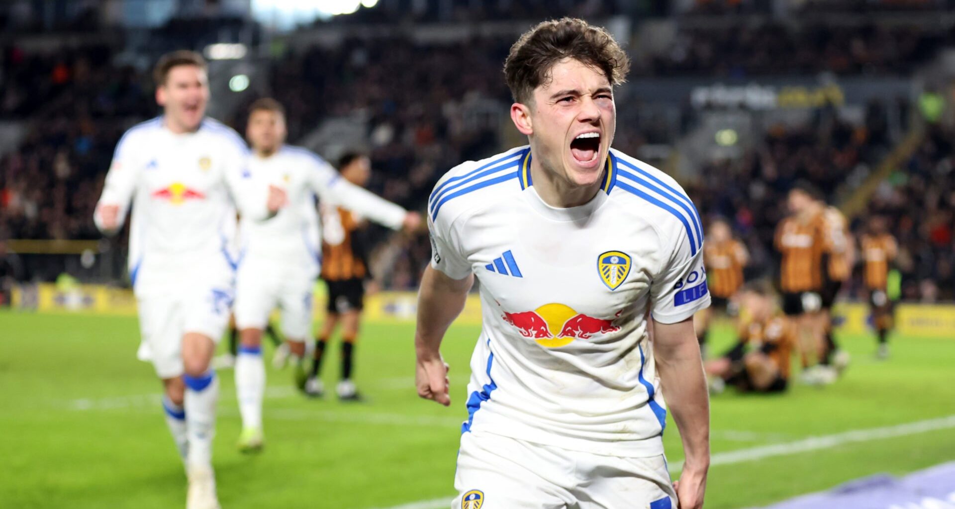 Leeds United fans point out ‘ridiculous’ mistake as devastating Dan James news surfaces