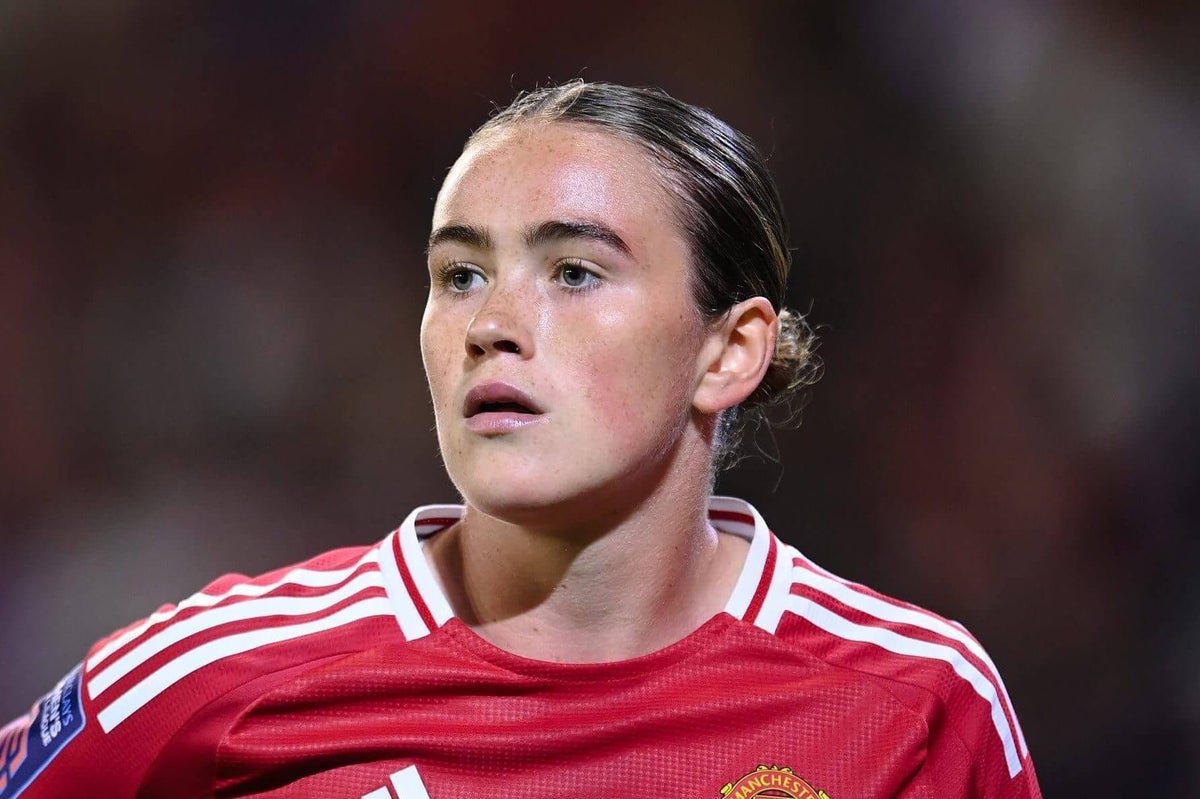Grace Clinton announces Manchester United departure as Manchester City move nears