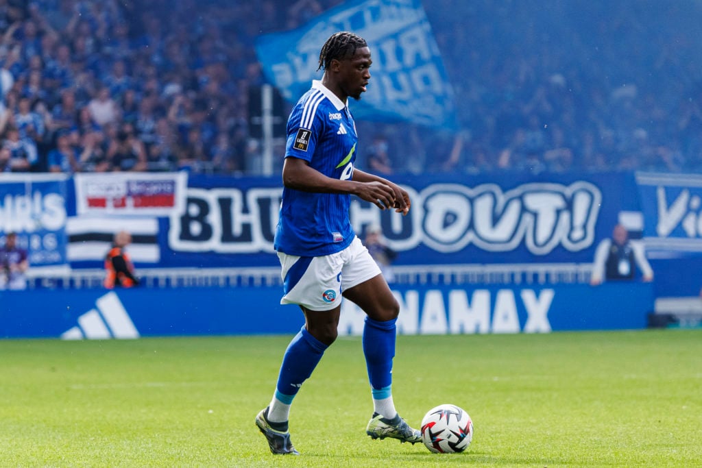 Dilane Bakwa dribbles during RC Strasbourg Alsace v Paris Saint-Germain FC - Ligue 1 McDonald's