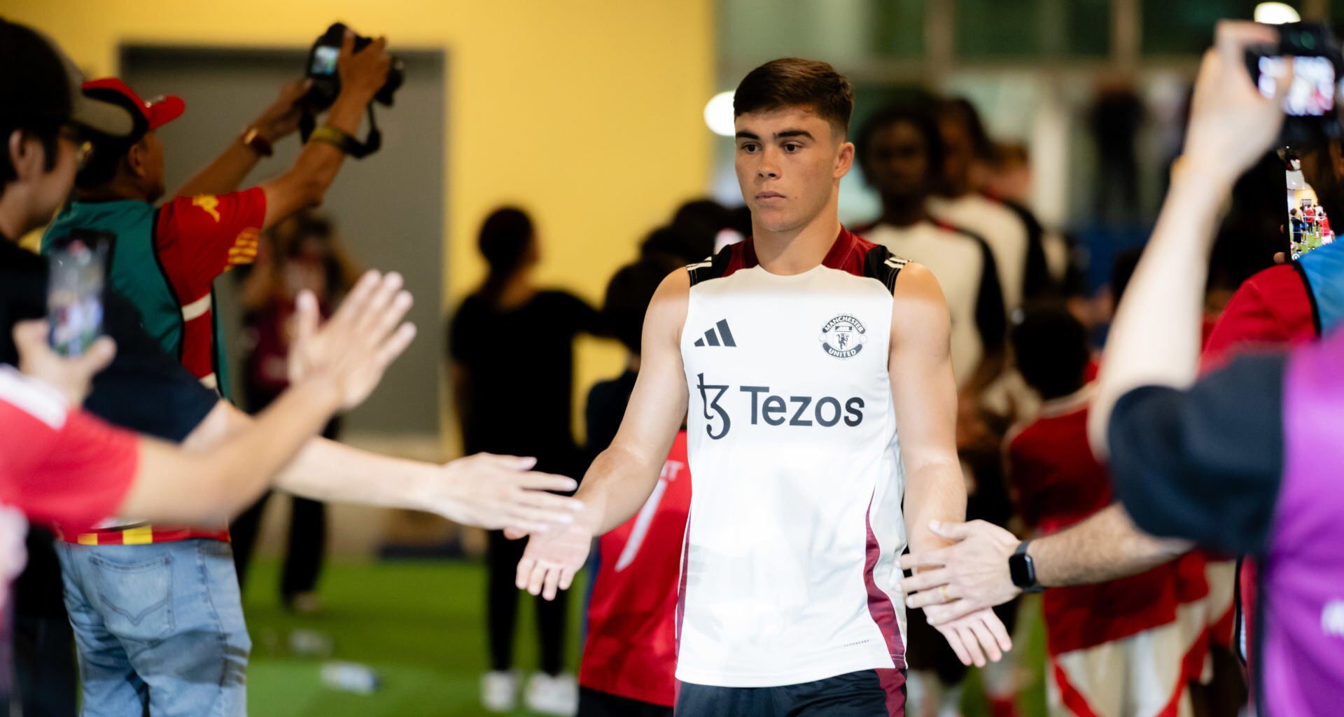 Sheffield Wednesday fans are already raving about Man Utd loanee Harry Amass after just two games