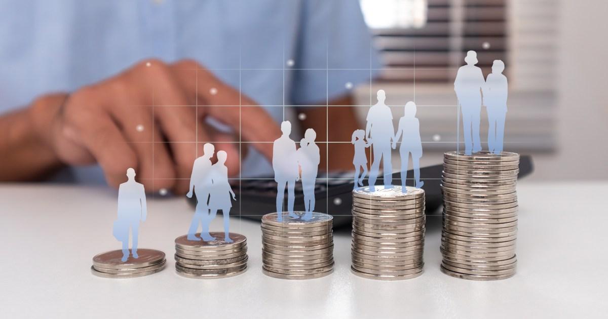 The average amount Brits have in savings, according to their age