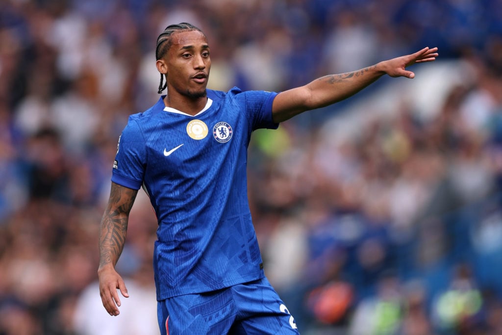Joao Pedro pointing to a teammate against Fulham