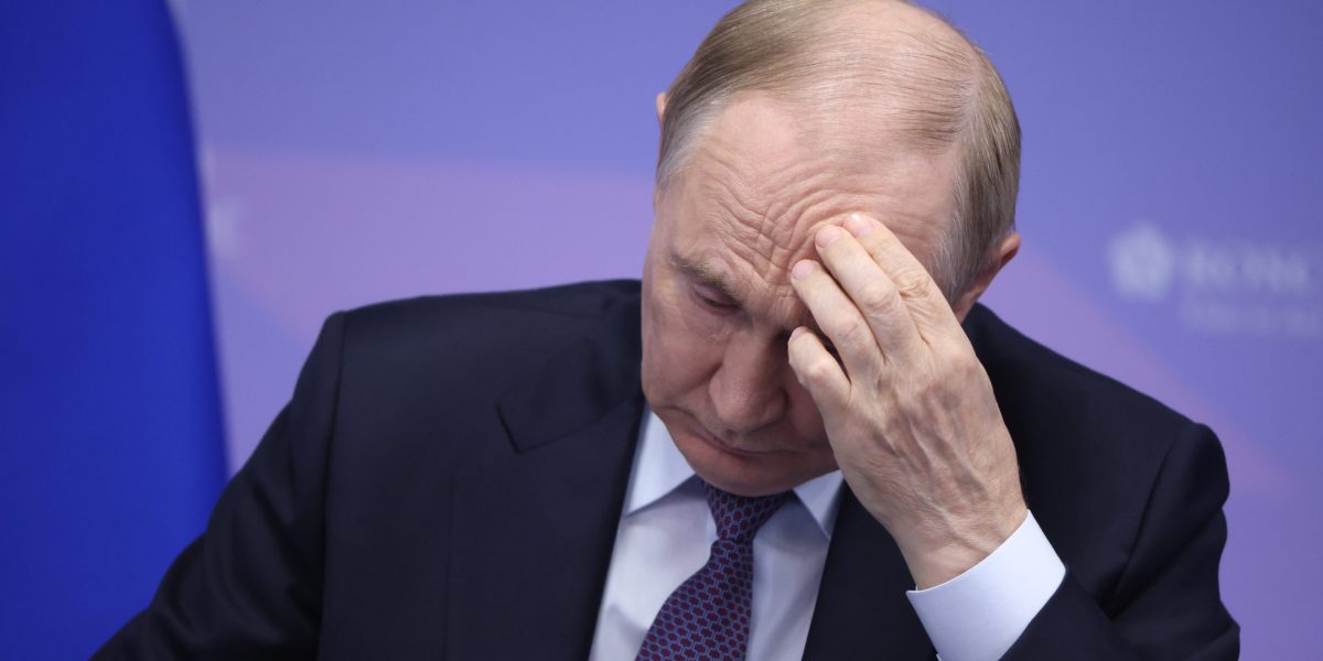Russia's central bank reveals GDP is shrinking, a sign Putin's war economy is in recession
