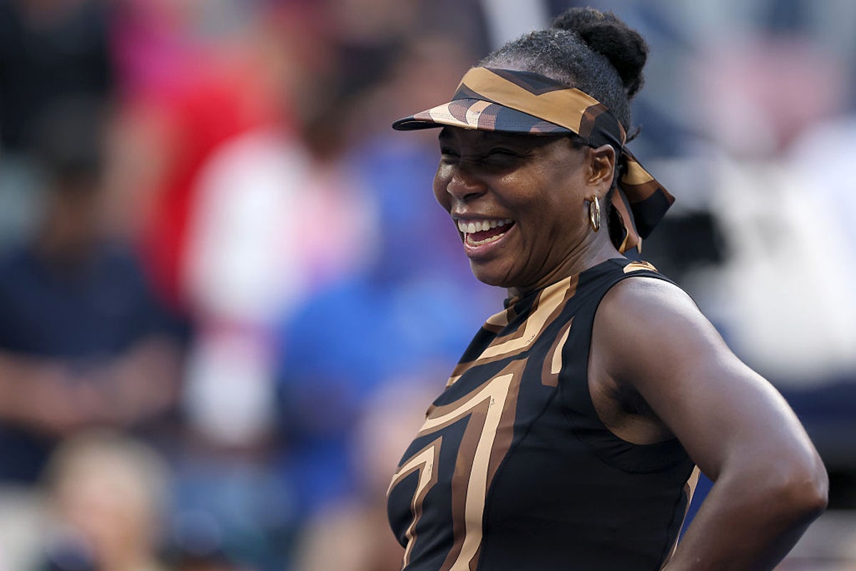 Venus Williams calls for Serena to ‘show up’ for next US Open match as run continues
