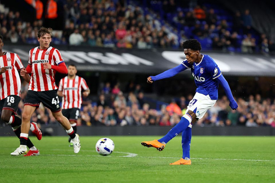 IPSWICH, ENGLAND - SEPTEMBER 12: Jaden Philogene of Ipswich Town scores his team's fourth goal and his hat trick goal during the Sky Bet Championship match between Ipswich Town and Sheffield United at Portman Road on September 12, 2025 in Ipswich, England. (Photo by Justin Setterfield/Getty Images)