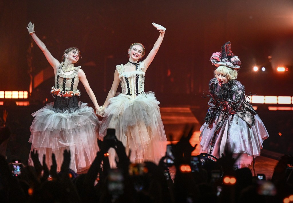 Lady Gaga & 'Wednesday' Costars Do 'The Dead Dance' At London Concert