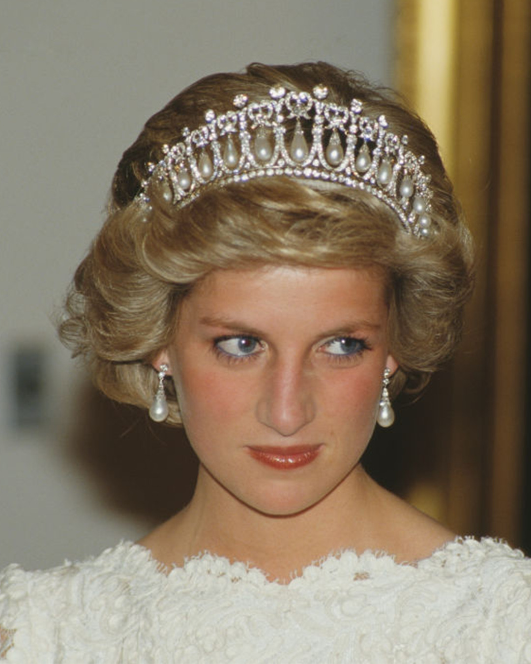 Kate Middleton’s Jewels: How The Princess of Wales Carries on a Royal Jewelry Legacy 12 princess diana jewelry spencer pearl diamond earrings