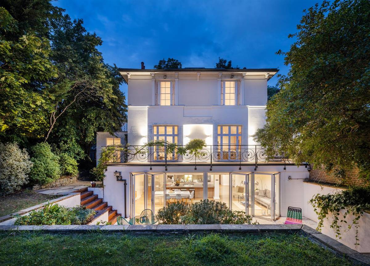 Kate Moss's Former London Home Has Been Put Up For Sale