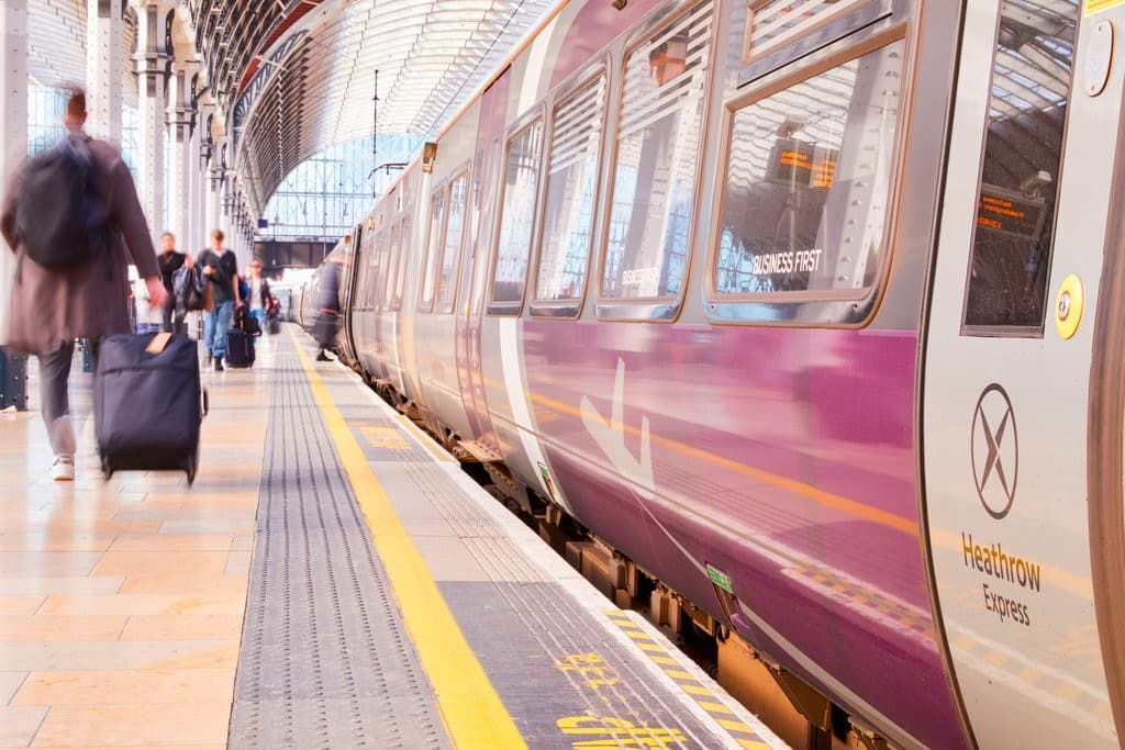 Heathrow Express and Elizabeth Line chaos after power failure - London Evening Standard