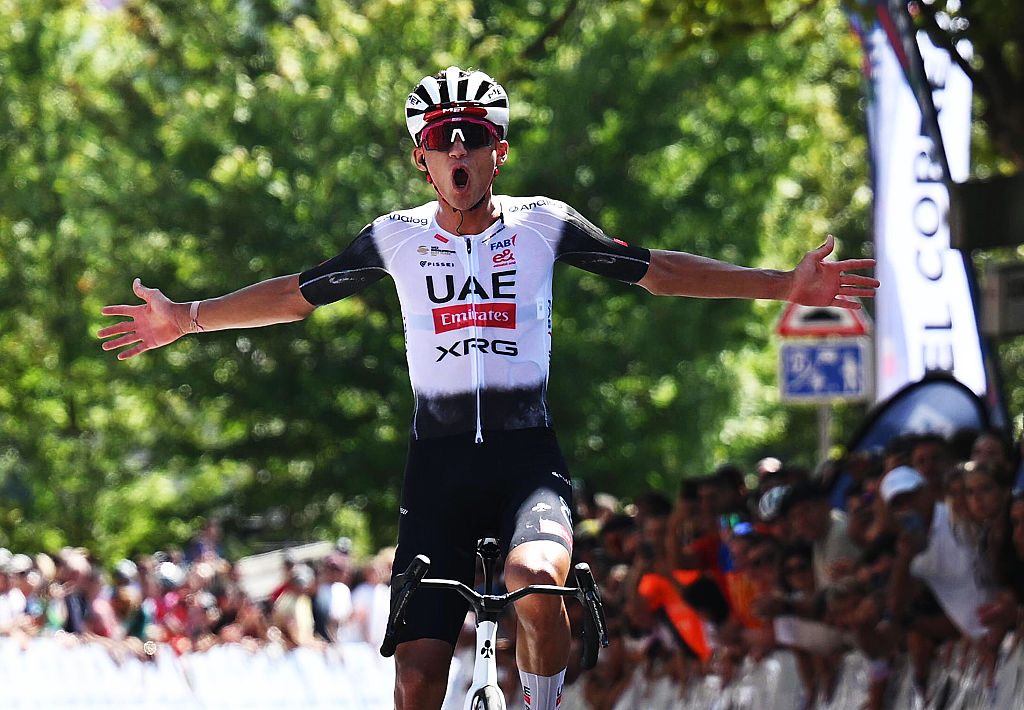 GP Industria & Artigianato: Isaac del Toro wins breakaway sprint