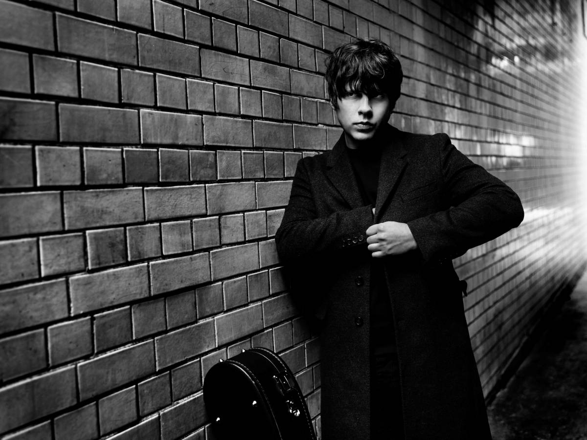 jake bugg press image black and white