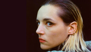 The indie band that Jehnny Beth had a torrid time supporting