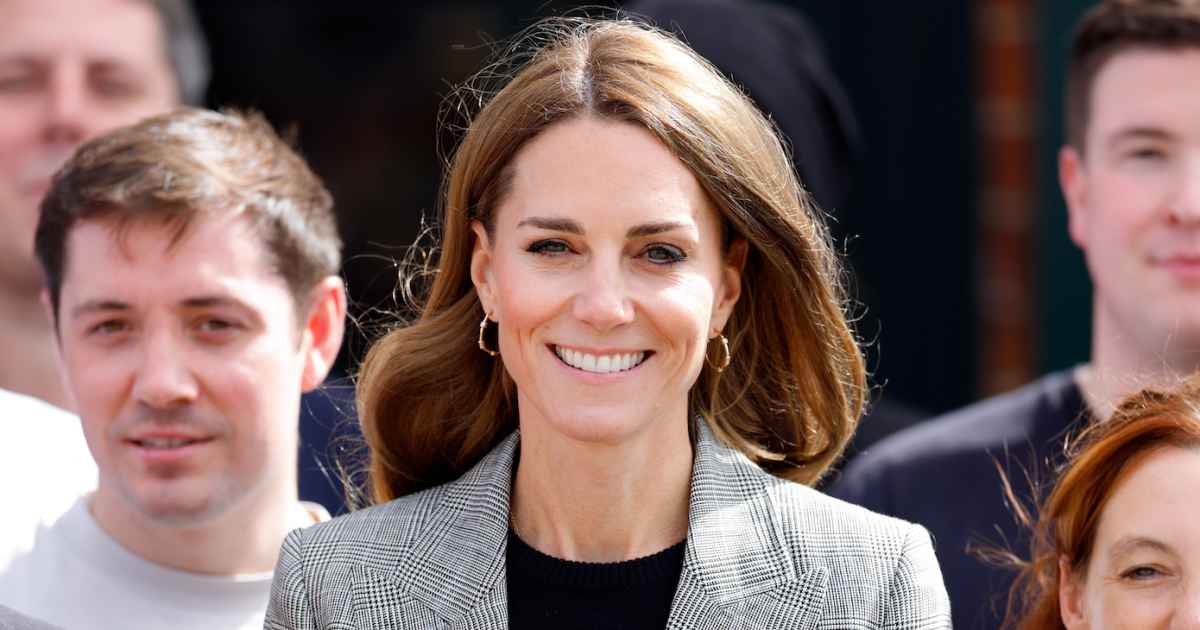 4 Iconic Fashion Moments From the Royal Family