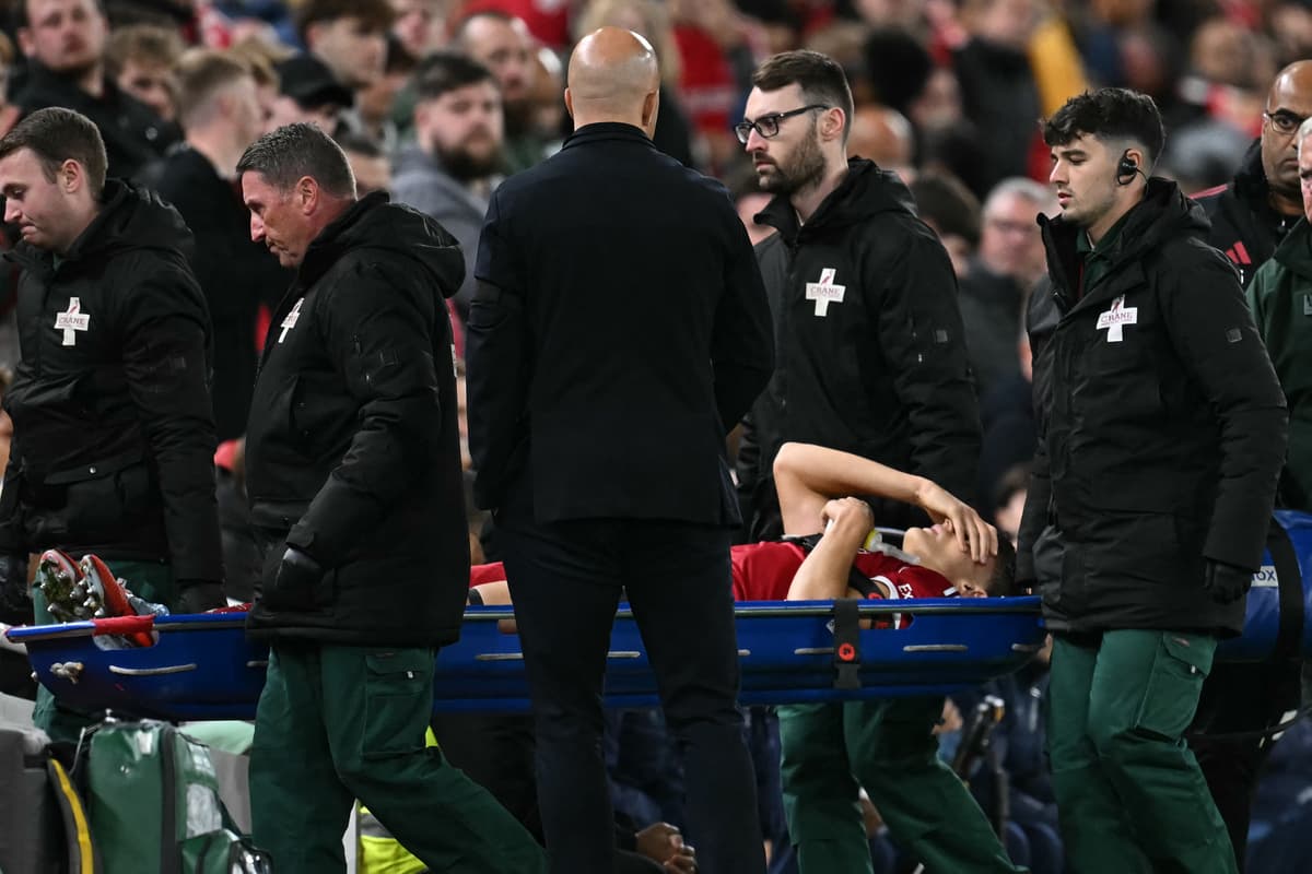 Liverpool blow as Arne Slot delivers Giovanni Leoni injury update - London Evening Standard