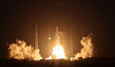 Chinese spacecraft image Maxar remote sensing and U.S. early warning satellites