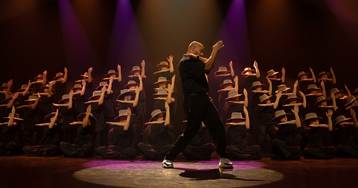 Murmuration Level 2 - Peacock Theatre