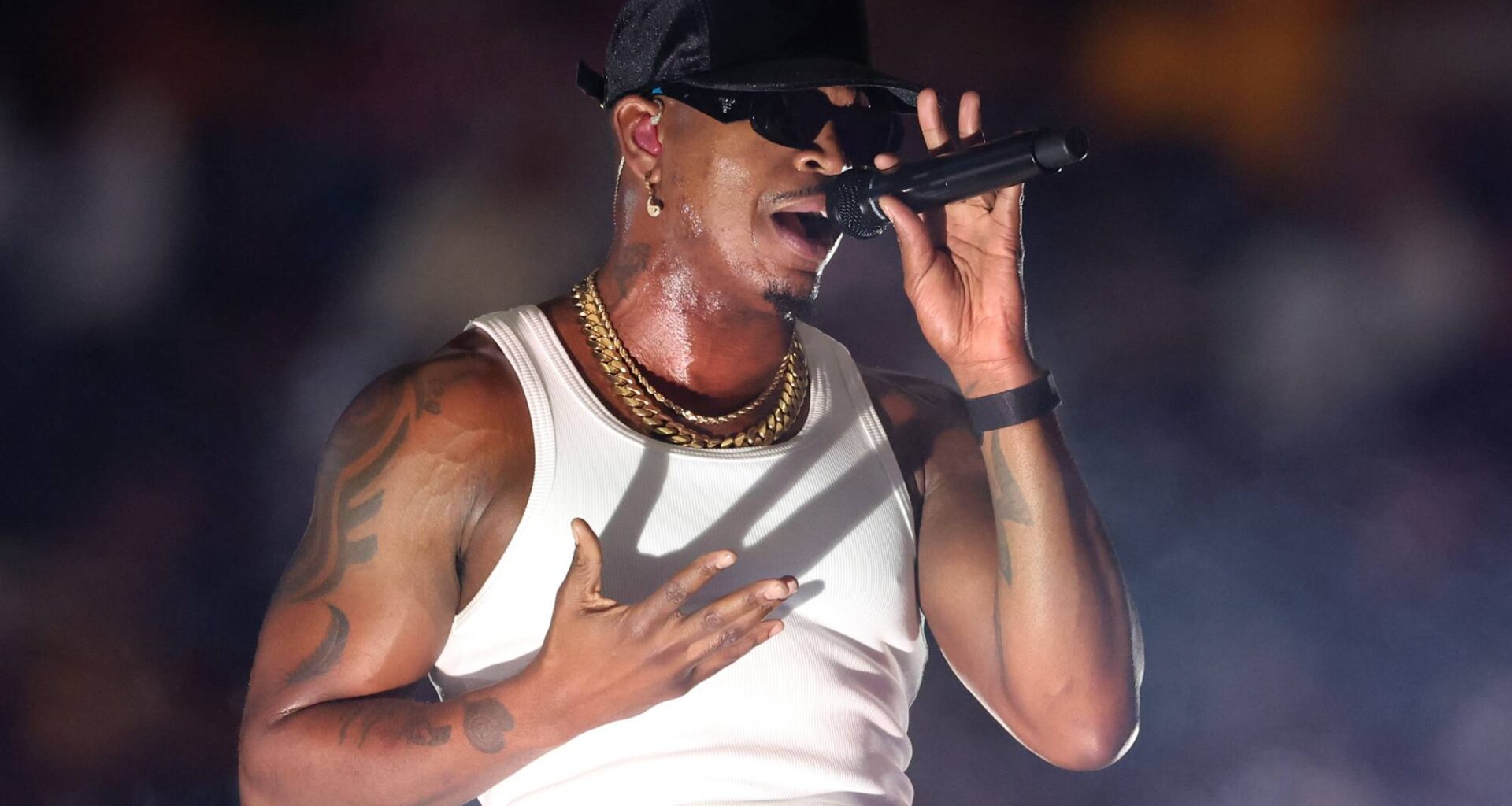 Ne-Yo explains logistics of "phenomenal" polyamorous life with four women