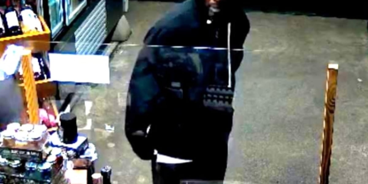 Armed robbery reported at New London convenience store