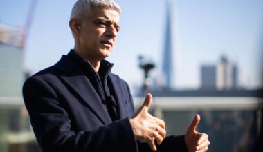 Sadiq Khan offers £200,000 salary to lure 'Oxford Street tsar' to accelerate pedestrianisation plans