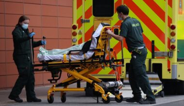Hospital admissions for Covid hit 10-month high