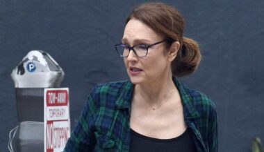 Pretty Woman actress, 63, appears completely ageless in rare sighting